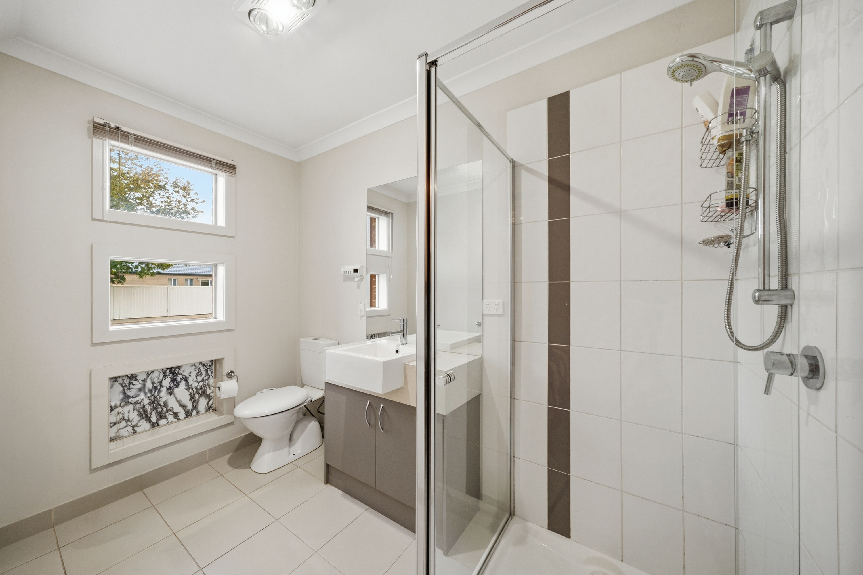 Modern 4 Bedroom House thumbnail image - GV Real Estate