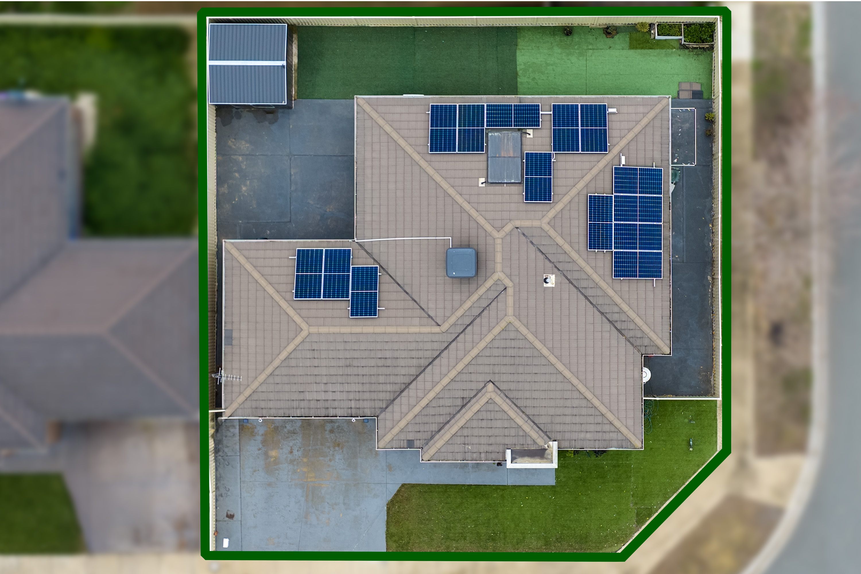 Modern 4 Bedroom House thumbnail image - GV Real Estate