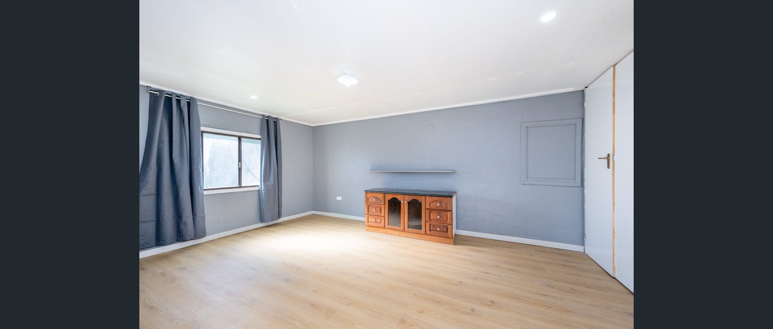 5 Bedroom House thumbnail image - GV Real Estate